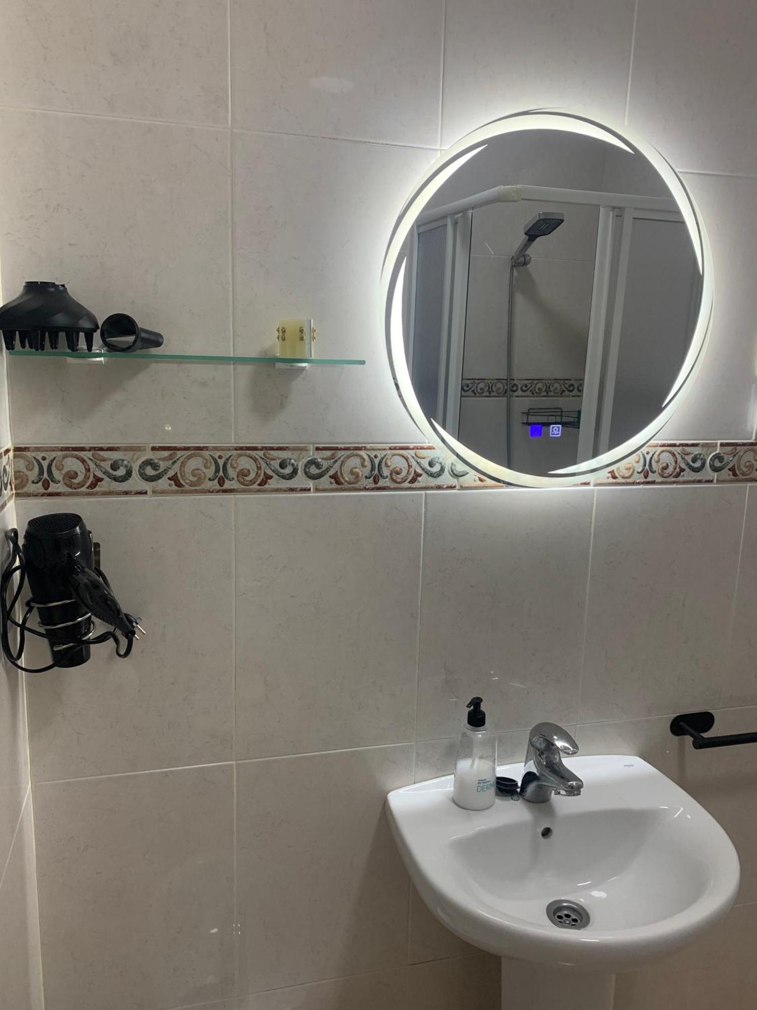 Apartamento Centrico A 1Km De La Playa. Puentedeume Luaran gambar