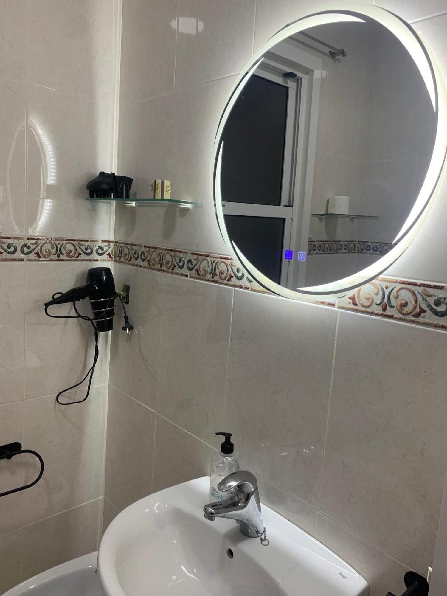 Apartamento Centrico A 1Km De La Playa. Puentedeume Luaran gambar